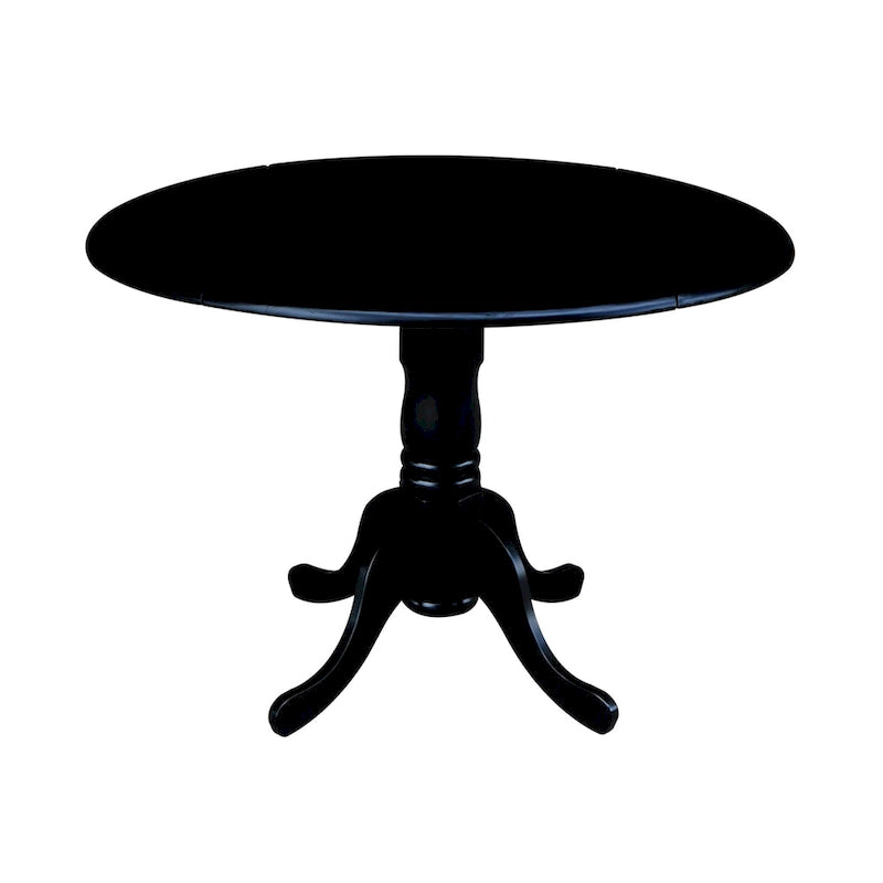 Table noire et chaise d'écolier – Indispensables pour le repas
