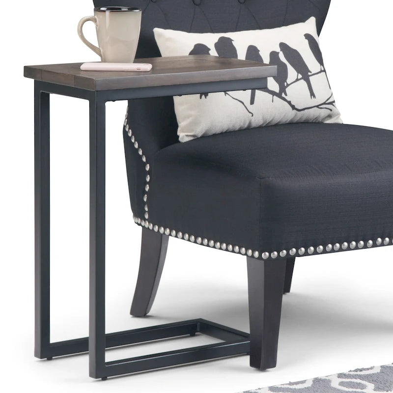 Rhonda Table d'appoint industrielle en métal massif en forme de C, 45,7 cm (L) x 25,4 cm (P) x 61 cm (H)